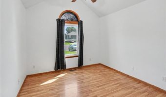 1003 Lisa Ct, Baldwin City, KS 66006