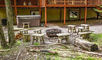 194 THORNBERRY Ln, Blakeslee, PA 18610