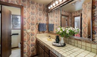 1045 Summit Lake Dr, Angwin, CA 94508