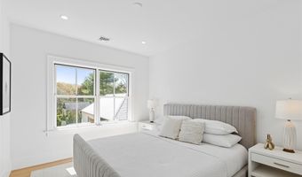 510 Abrahams Path, Amagansett, NY 11930