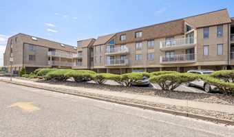 9 Pearl St 1G, Beach Haven, NJ 08008