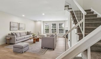 7403 HOUNDSBURY Ct, Alexandria, VA 22315