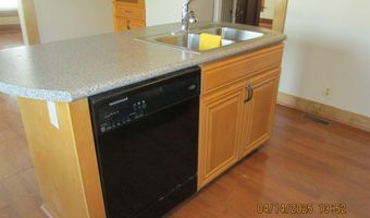 102 E 12th St, Atlantic, IA 50022