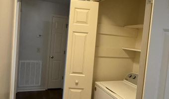 901 Heather Trl, Aberdeen, NC 28315