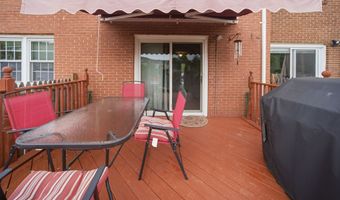 11 Lakeside Dr 18, Bristol, CT 06010