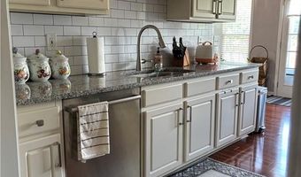 3310 MCEVER PARK Cir, Acworth, GA 30101