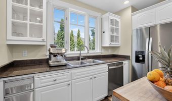 496 Beach St, Ashland, OR 97520
