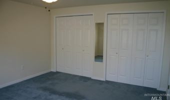 723 Raindrop Dr, Chubbuck, ID 83202