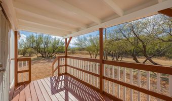 1197 W Hummingbird Ln, Benson, AZ 85602