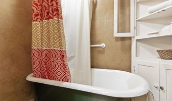 300 Swallow Pl, Alamogordo, NM 88310