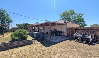 2101 Peach Tree St, Alpine, TX 79830