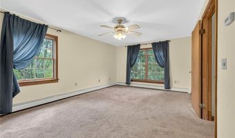 1 Gilman Rd, Hopkinton, RI 02832