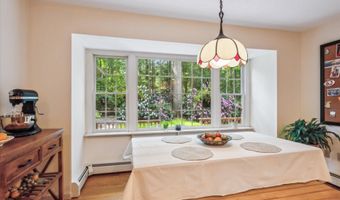 33 Cold Spring Rd, Avon, CT 06001