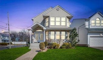 133 Wentworth Ave, Albertson, NY 11507