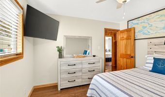 43055 Seaway Ave, Alexandria Bay, NY 13607