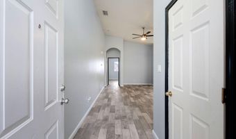 6847 Calle Cielo Ave SW, Albuquerque, NM 87121