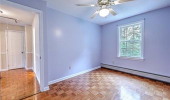 130 Hope Hill Ter, Cranston, RI 02921