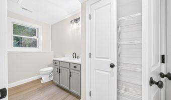 6 Mchugh Ave, Billerica, MA 01821