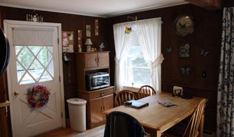 664 Ferguson Rd, Barnet, VT 05821
