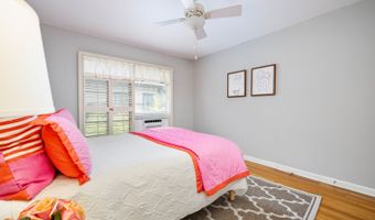 111 GRANDVIEW Pl, Alamo Heights, TX 78209