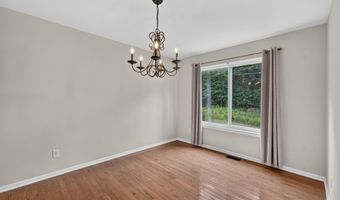 392 Sedgewood Ln, Ann Arbor, MI 48103