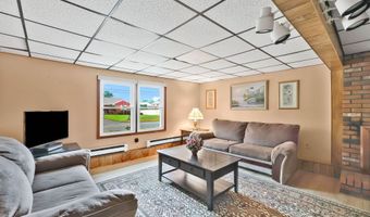 93 Burnham St, Berlin, CT 06037