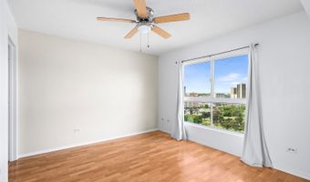 3075 Ala Poha Pl 1807, Honolulu, HI 96818