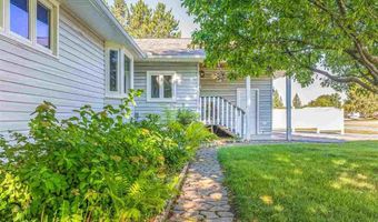 38 Fern Ct, Babbitt, MN 55706