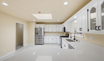 10103 La Salle Pl NW, Albuquerque, NM 87114