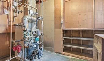 6 Bruce Dr, North Smithfield, RI 02896