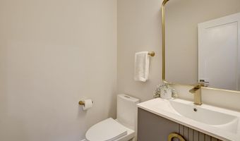 10032 SINNOTT, Bethesda, MD 20817