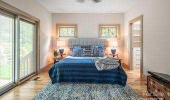 135 Spooks Branch Rd, Asheville, NC 28804