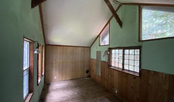 134 Nature Ln, Arcata, CA 95521