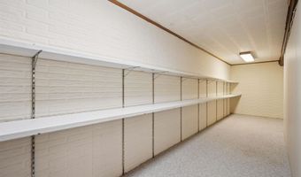 1108 2nd St SW, Dyersville, IA 52040
