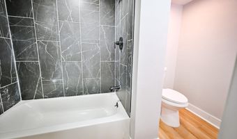 233 S CHAPEL St, Baltimore, MD 21231