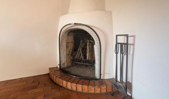 929 AVENIDA ESTRELLITA NE, Albuquerque, NM 87110