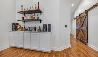 534 Oak Ridge Trails Ct, Ballwin, MO 63021