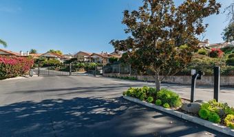 1114 N Crescent Ridge Rd, Fallbrook, CA 92028