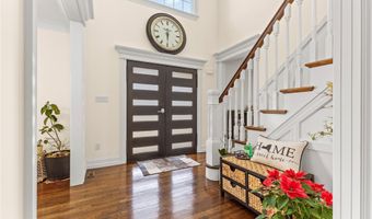 123 Columbus Blvd, Amityville, NY 11701