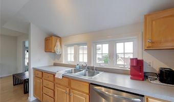 26 Cliff Ave 4, Newport, RI 02840