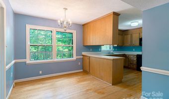 2011 E Barden Rd, Charlotte, NC 28226