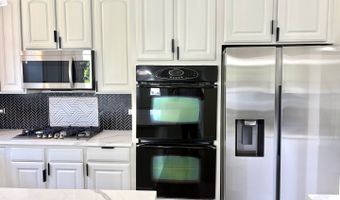 1145 Mackenzie Dr, Antioch, IL 60002