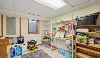 1251 TOMAHAWK Rd, Cheyenne, WY 82009