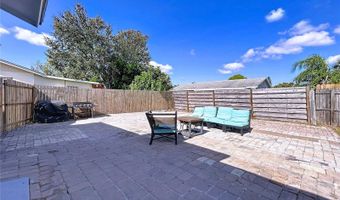 6040 FRANCIS Dr, Apollo Beach, FL 33572