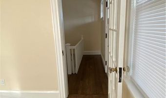 130 Wollaston St 2, Cranston, RI 02910