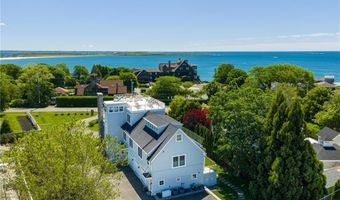 592 Tuckerman Ave, Middletown, RI 02842