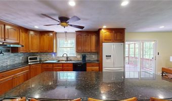 6 Forest Hill Dr, North Smithfield, RI 02896