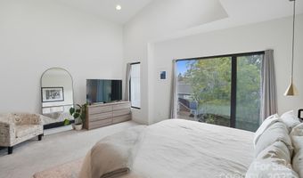 1003 Zinc Ln, Charlotte, NC 28205