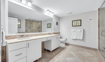 4915 HAMPDEN Ln 204, Bethesda, MD 20814