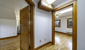 126 Nursery St, Ashland, OR 97520